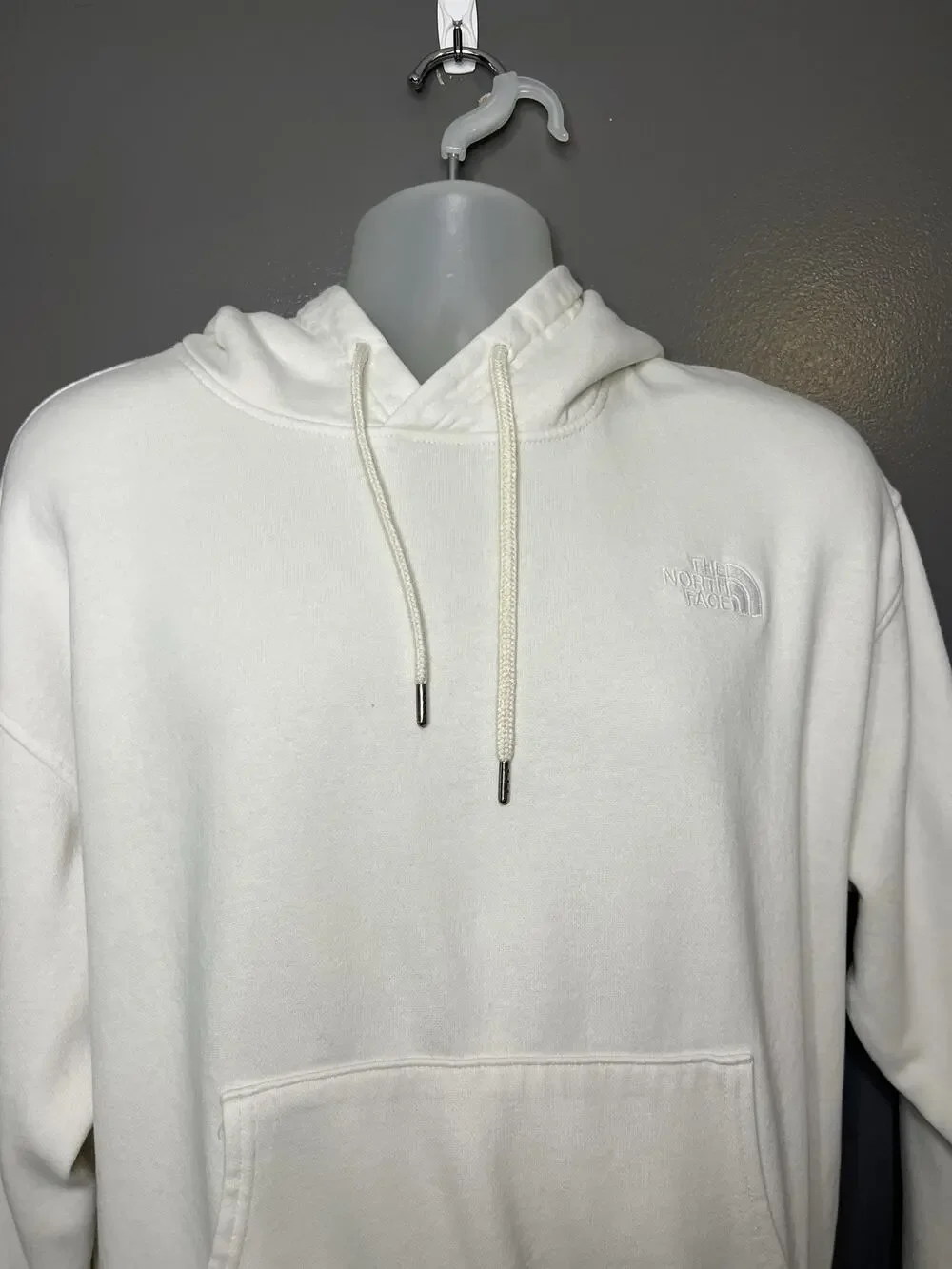 The North Face Hoodie Mens Medium White Fleece Pullover Embroidered Logo